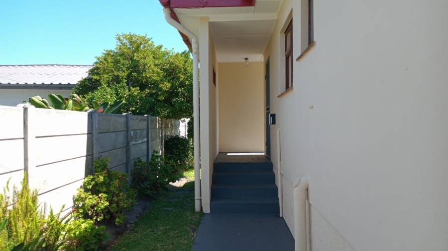 To Let 1 Bedroom Property for Rent in Kleinmond Western Cape